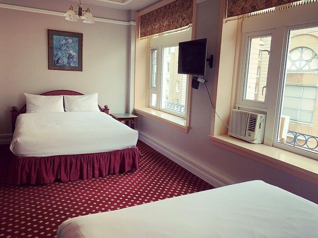 The Bedford Regency Hotel Виктория Экстерьер фото