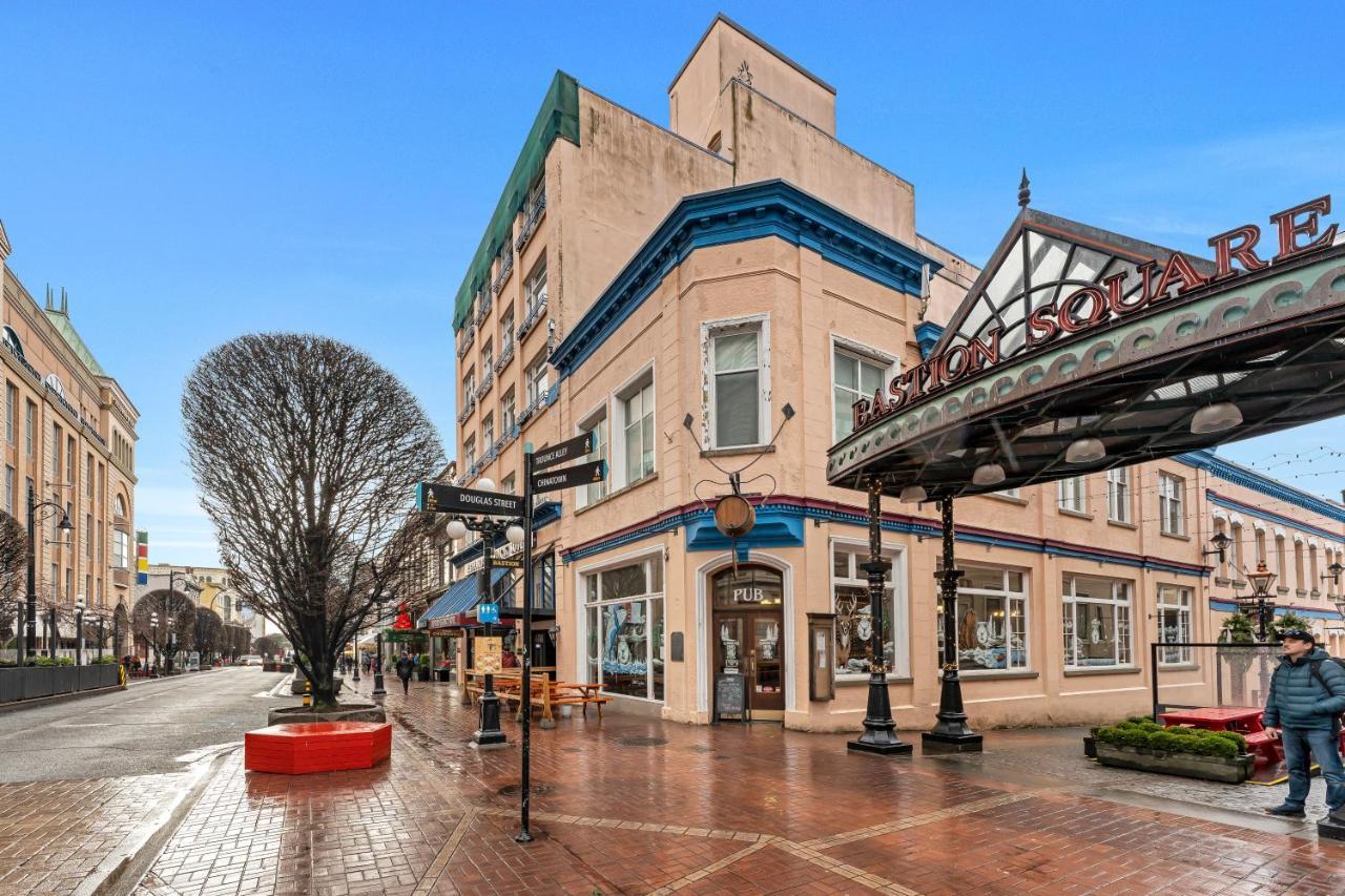 The Bedford Regency Hotel Виктория Экстерьер фото