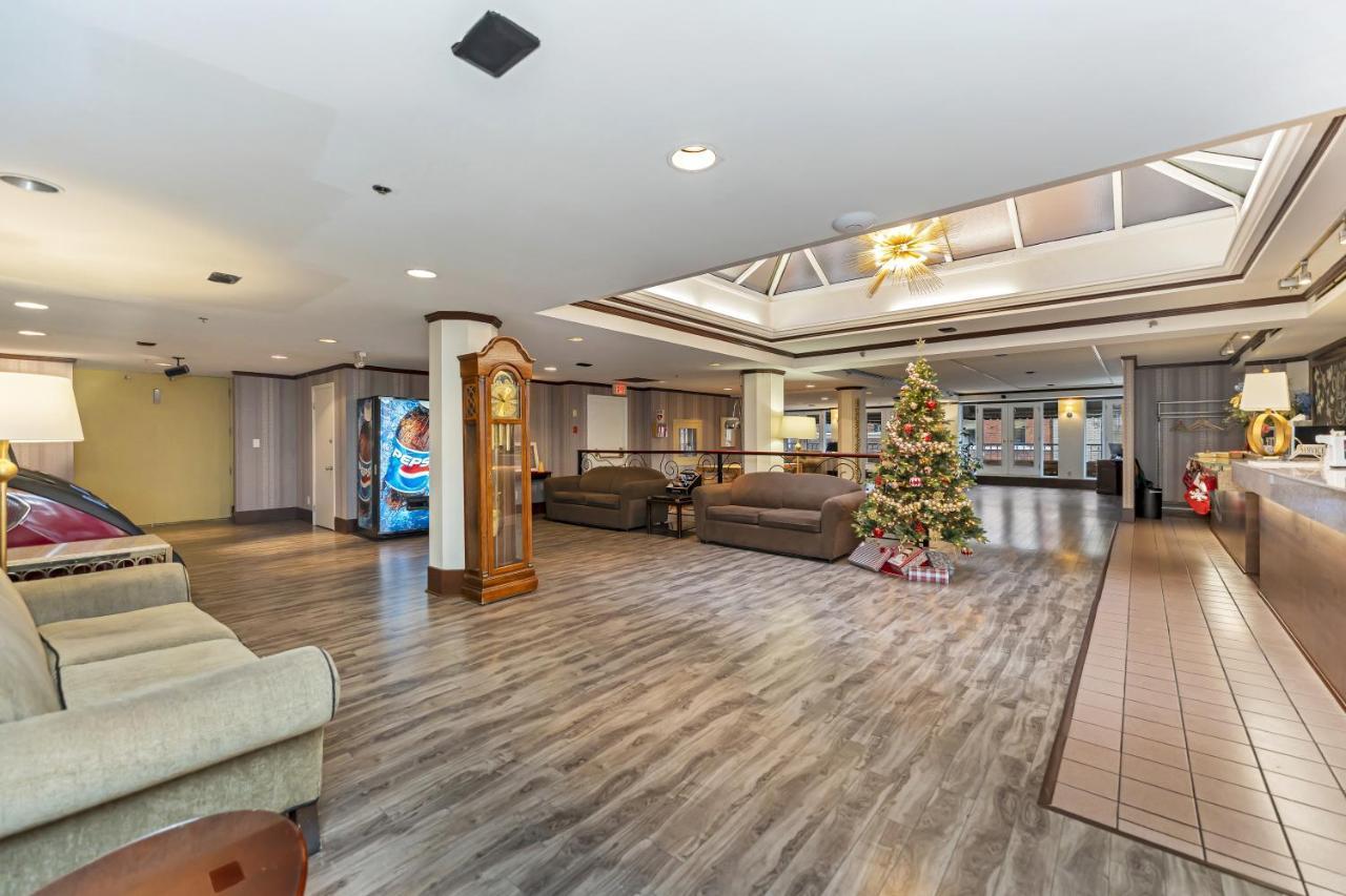 The Bedford Regency Hotel Виктория Экстерьер фото