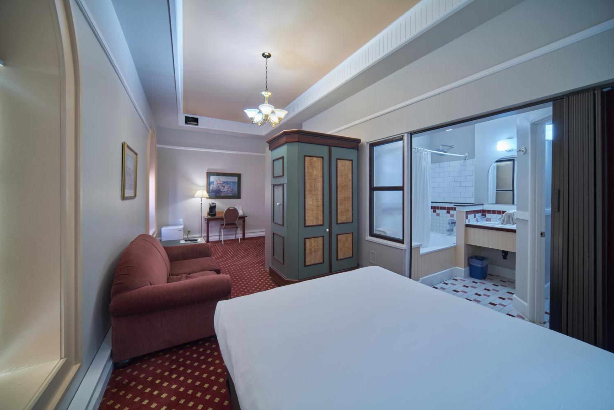 The Bedford Regency Hotel Виктория Экстерьер фото