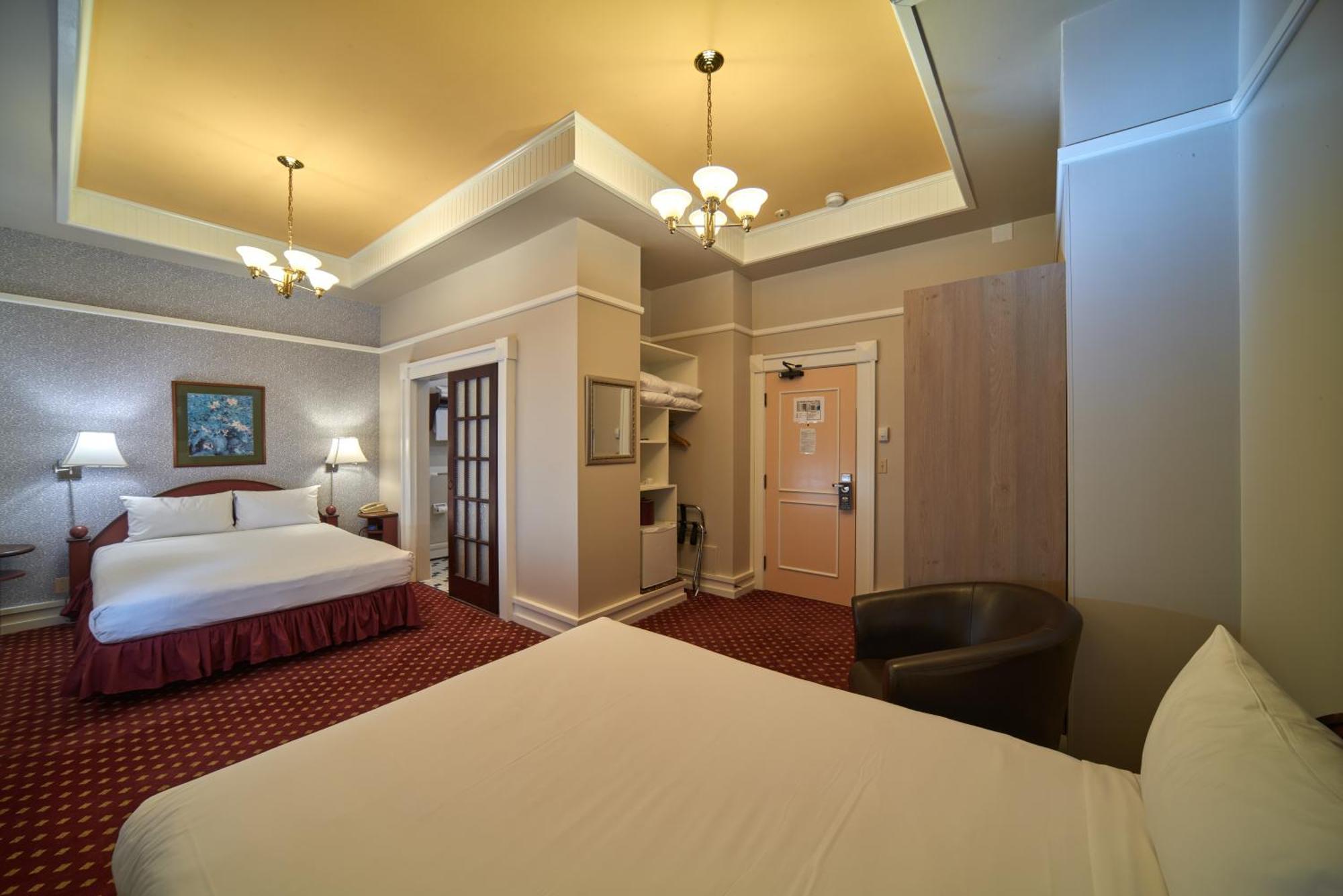 The Bedford Regency Hotel Виктория Экстерьер фото