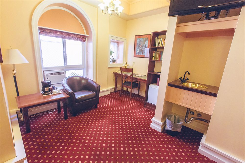 The Bedford Regency Hotel Виктория Экстерьер фото